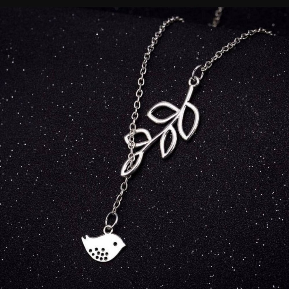 🍒14K White Gold OLIVE Leaf & Bird 🕊️ Necklace - Picture 2 of 7